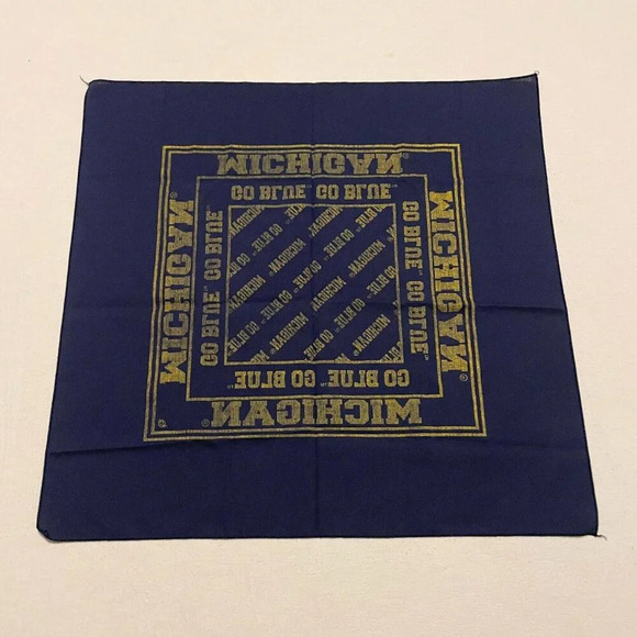 University of Michigan Wolverines Go Blue Bandana - Picture 8 of 14